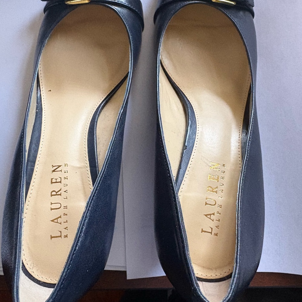 Lauren Ralph Lauren Navy Leather Shoes with heel & gold buckle - Picture 1 of 8